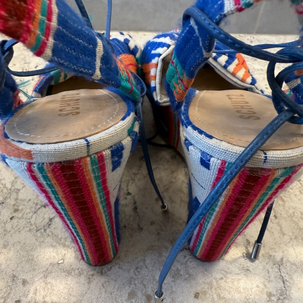 Pre-Owned Women's Schutz Wedge Sandal with wedge heel  colorful Woven fabric -cp - Picture 10 of 13